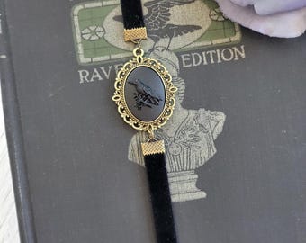 Small Size Dark and Elegant Elastic Velvet Ribbon Bookmark with Black Raven Cameo