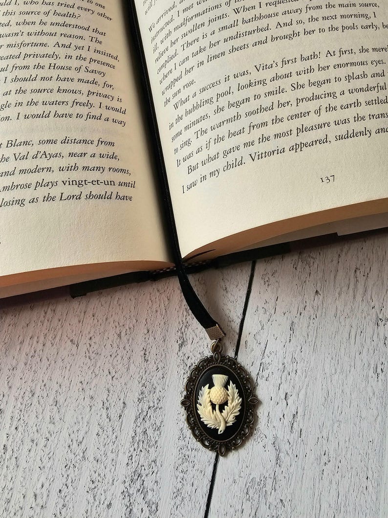 Scottish Thistle Velvet Bookmark in Bronze, Vintage Style Cameo Bookmark, Book Gift for Her, Mother Gift Bild 3