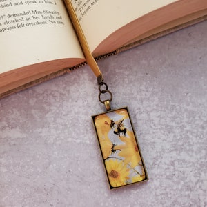 Sunflower and Bee Velvet Ribbon Bookmark, Honeycomb Charm, Gift for Her,, Teacher Gift,, Mother Gift image 3