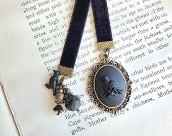 Raven Cameo Bookmark,  Small Version, Gothic Crow Bookmark, Horror Lover Or Reader Gift
