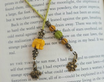 Adorable Beaded Elephant Bookmark - Perfect for Book Lovers