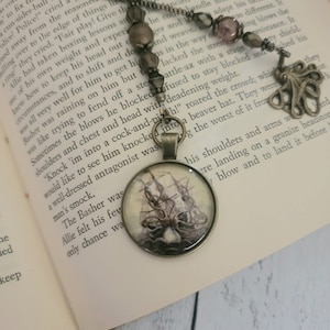 Octopus Bookmark, Kraken Monster Bookmarker, Horror Bookmark, Sea Monster Beaded Bookmark