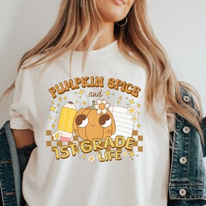 First Grade Fall Pumpkin Teacher Shirt, 1st Grade Team Shirt, Pumpkin Spice and First Grade Life, Groovy Teacher Shirt, Retro Teacher Tee, bild 7