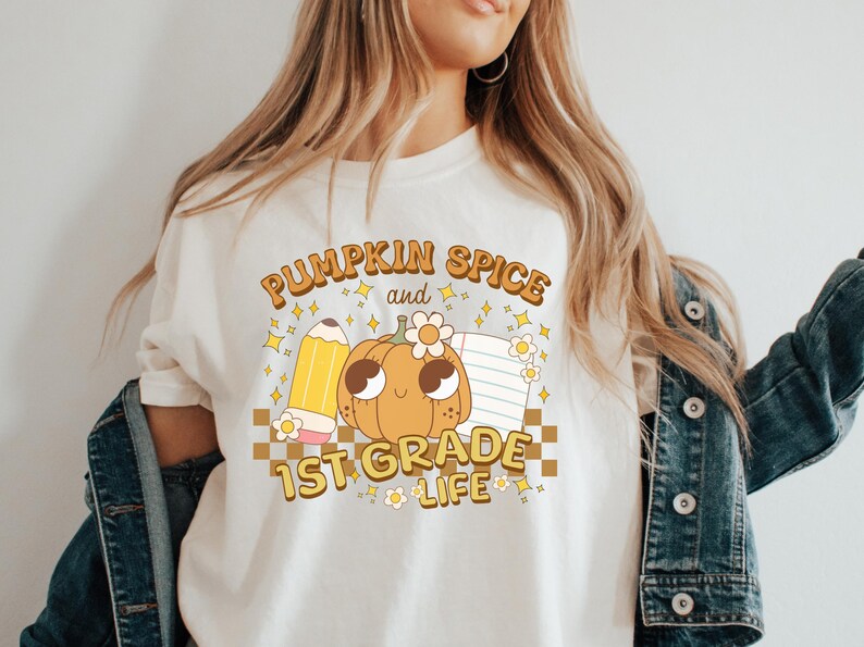 First Grade Fall Pumpkin Teacher Shirt, 1st Grade Team Shirt, Pumpkin Spice and First Grade Life, Groovy Teacher Shirt, Retro Teacher Tee, bild 7