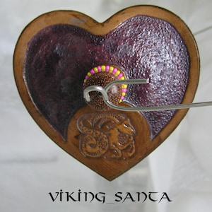 Viking Santa Drop Spindle EDS 03408 Leather whorle image 1