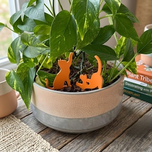 Cat Plant Stakes - Cute Houseplant Decor Gift for Cat Parents, Plant Lovers and Pet-Themed Home Decor