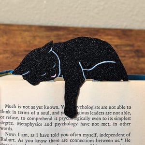 Adorable Sleepy Black Cat Bookmark - The Perfect Gift for Book Lovers, Students, and Cat Parents - Flexible Paperclip Design