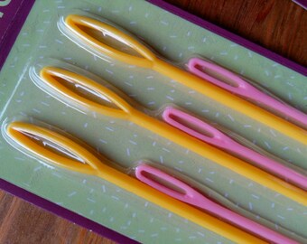 Large Eye Plastic Needles - Pack of 6 Blunt Sewing and Yarn Needles