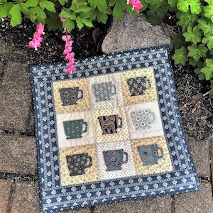 Small Quilt Pattern - Coffee Cups Quilt