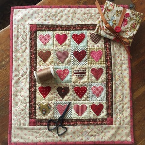 Small Quilt Pattern - Vintage Valentine Sweethearts Doll Quilt