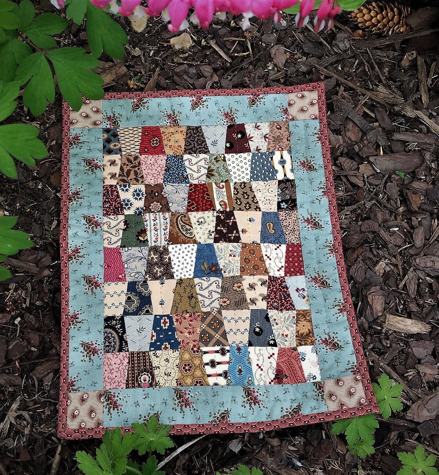 Small Quilt Pattern Thimbles Doll Quilt Etsy