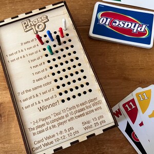 Juego de cartas Phase 10, caja de madera, juego familiar, regalo, noche de juegos en familia, regalo para gamers, juego de mesa, regalo único, caja de madera