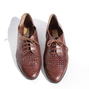 size 8.5 brown woven leather wingtip oxfords image 1