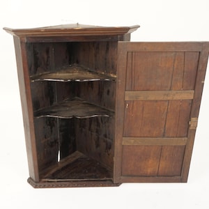 Antiker geschnitzter Eichen-Schrank aus 18.Jh., Schottland 1790 F-1286