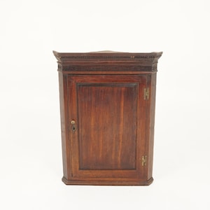 Antiker Hänge-Eckschrank aus Eiche, Schottland 1800, F-122
