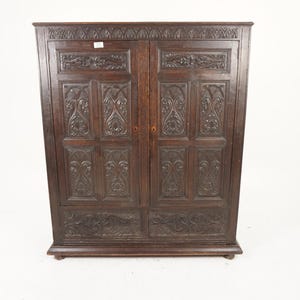 Antiker gotischer Eichen-Haushälter-Schrank, Halle, Armoires, Schottland 1880, F-985