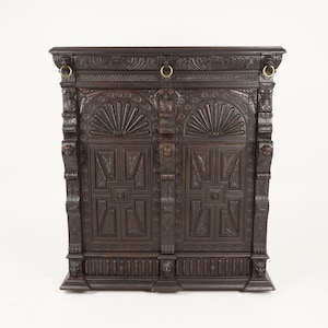 Antiker französischer geschnitzter Eichen 19.Jahrhundert Flurschrank, Beistellschrank, Frankreich 1880, F-068