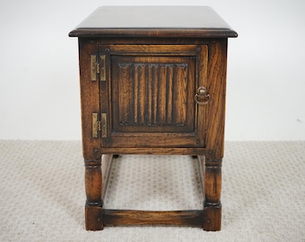 Vintage Solid Oak Linen Fold Cupboard, End Table Vancouver, Canada 1960 F-1652