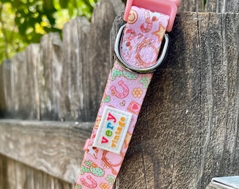 Rosa västerländskt hundhalsband | Kaktus Cowgirl-halsband | Lättviktshundhalsband | Söt husdjursgåva | Ökenhundtillbehör | Desert Darling-hundhalsband