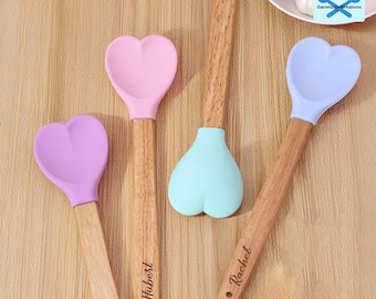 Custom Engraved Spatula, Silicone Spatula With Wooden Handle, Baking Gift, Kitchen Utensil, Gift For Mom, Housewarming Gift, Kitchen Scraper