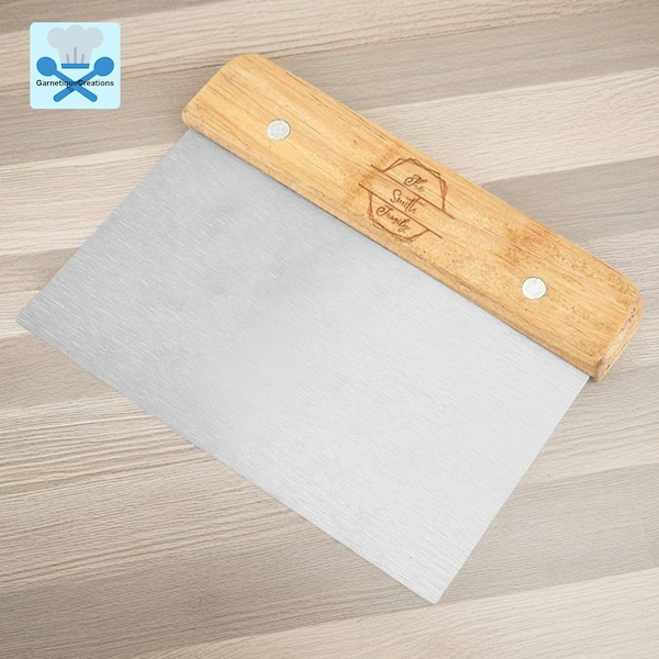 Personalized Dough Scraper, Tailored Kitchen Essential for Bakers & Chefs, Dough Cutter with Wood Handle, Gift For Mom, Gift For Chef