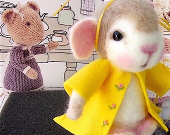 Mouse Doll, Needle Felted / Heirloom Collectible/ Motherl Day Gift/ Miss Melissa Mouse