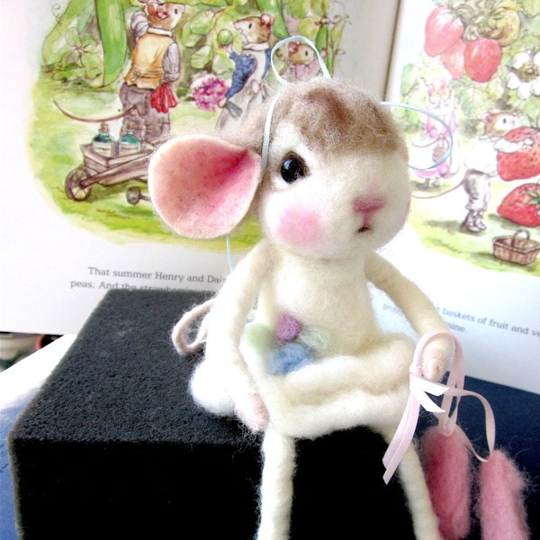 Needle Felted Mouse Doll/ Heirloom Collectible/ In Search of Swan Lake