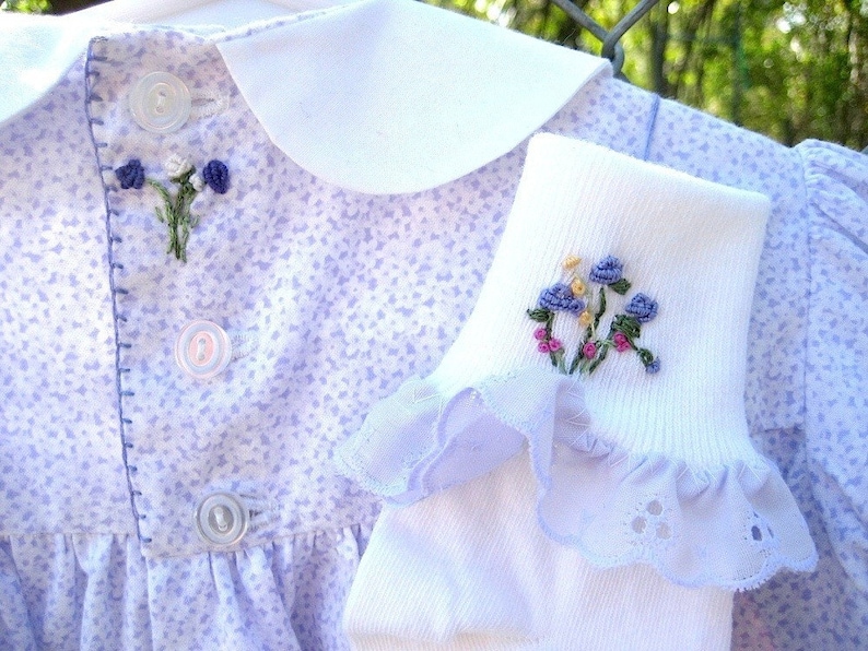 Girls Smocked Spring Easter Dress Size 4/ Hand Smocked Hand Embroidered /Bouquet With a Purple Bow image 5