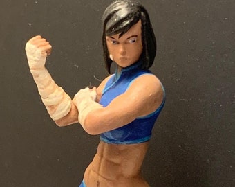 Avatar Korra im Training 90 mm bemalt - der letzte Luftbändiger Pin up