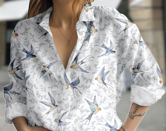 Blouse met vogelprint, blouse met zwaluwknopen, top met natuurprint, damesblouse, cadeau voor vogelliefhebber