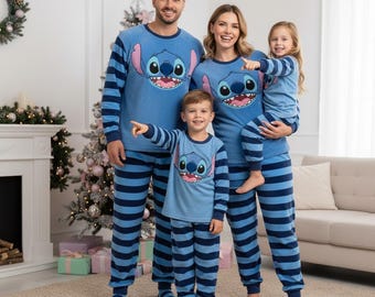 Pijamas familiares de Stitch, pijama largo de alienígena, camiseta y pantalón largos de alienígena azul, conjunto de pijamas familiares a juego, regalo de Navidad para dormir en familia.