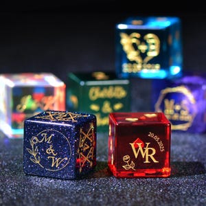 Custom Wedding Dice - D6, Engagement Gift, Personalized Dnd Gifts, Gamer Wedding Gift, Dungeons and Dragons, Crystal dice, Couple Gifts