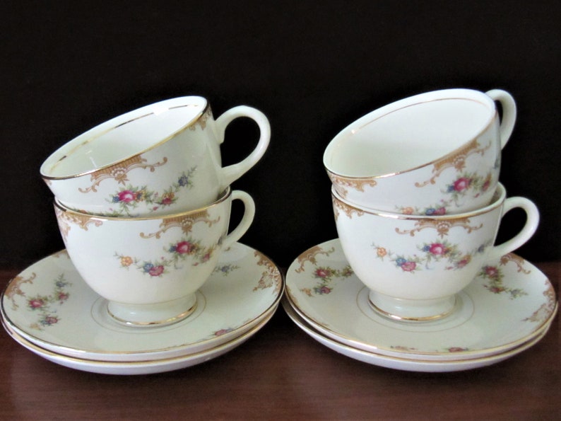 Homer Laughlin Eggshell Nautilus Aristocrat Set Of Four Tea Cups And Saucers