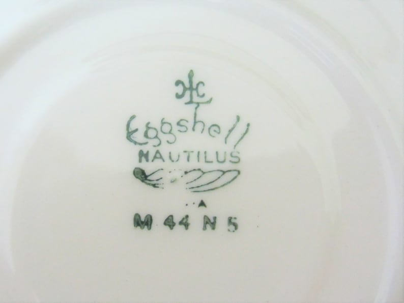 Homer Laughlin Eggshell Nautilus Aristocrat Set Of Four Tea Cups And Saucers