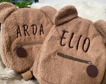 Personalized teddy bear backpack – embroidered with a name | Cuddly plush children's backpack | Gift for birth, christening or kindergarten