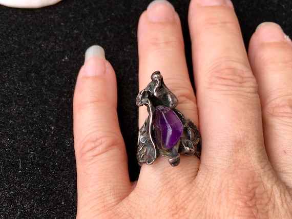 Vintage Artisan Abstract Amethyst Ring - image 7