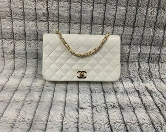 Travel Bag “White Full Flapp Bag Chanel”