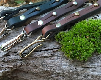 Latigo Leder Japanischer Fishhook Schlüsselanhänger: Messing-Hardwares