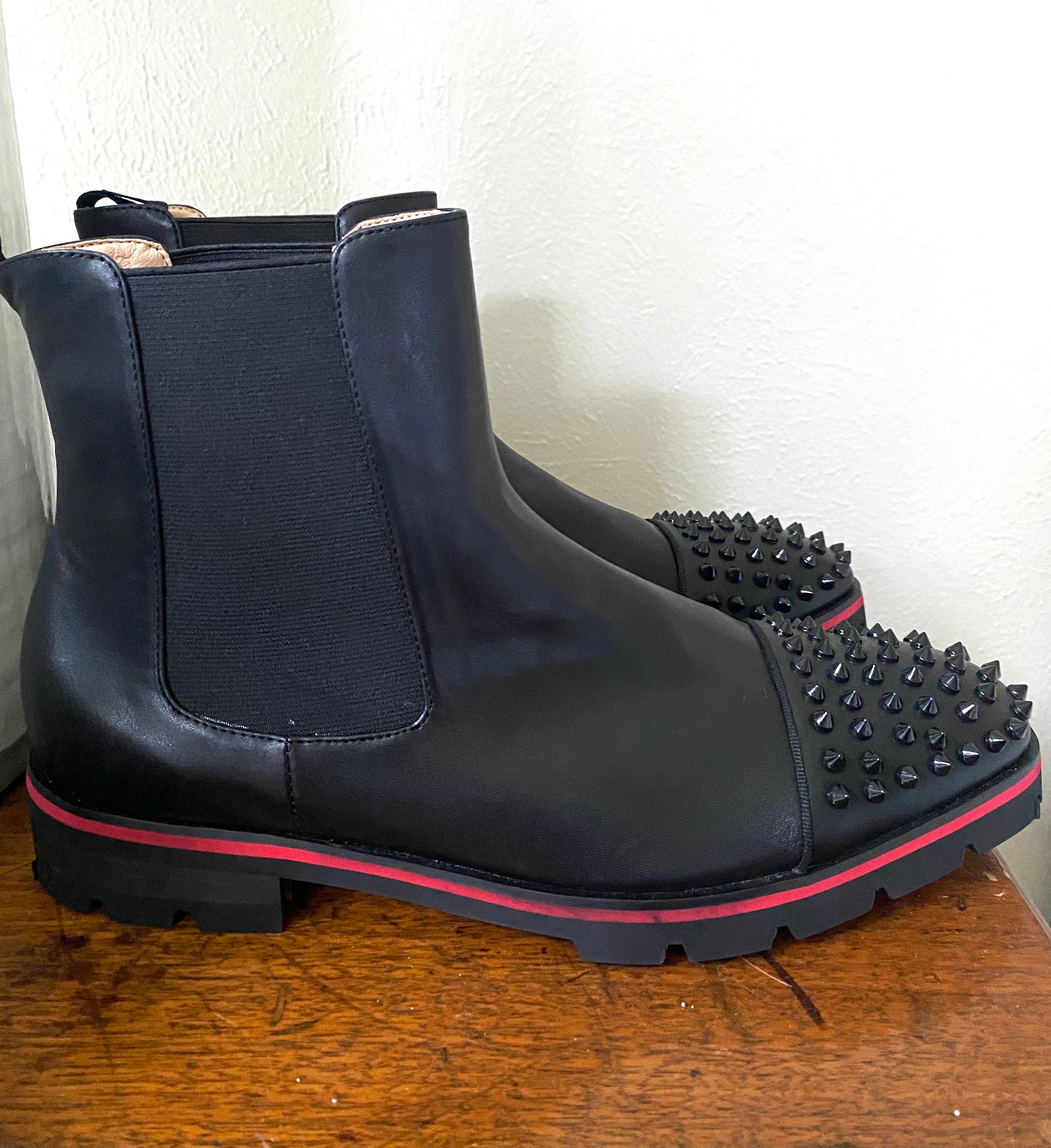 Christian Louboutin Big Lips Booty Black Leather Ankle Boots 39 UK