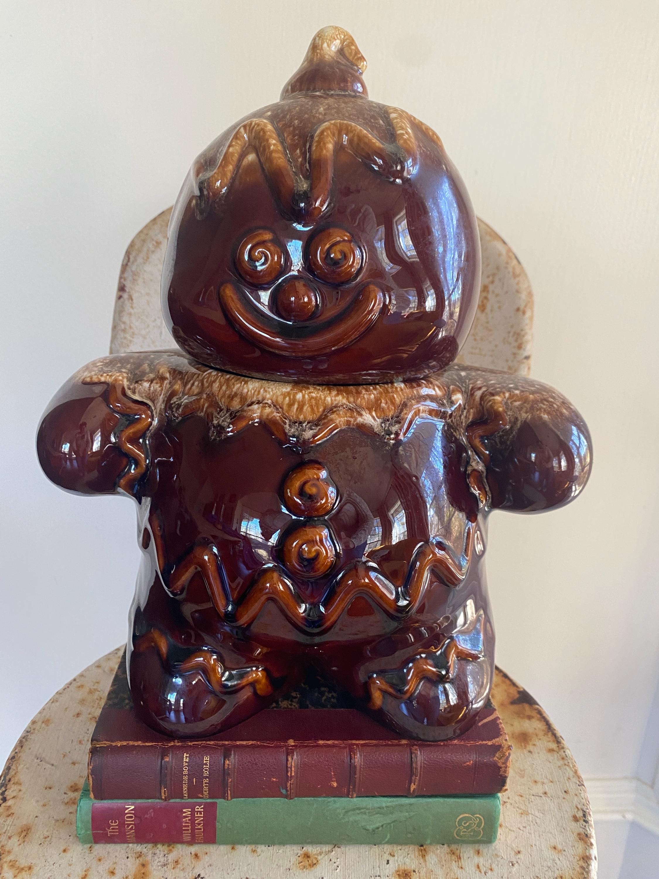Hull Pottery, Gingerbread Man, Large Cookie Jar, Crooksville, Ohio