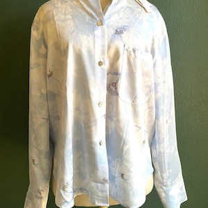 VINCE button shirt with tags / size large / Mandarin collar