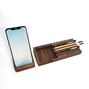 Organizador de mesita de noche de madera grabada para papá: regalo único para hombre: soporte para reloj, teléfono y billetera. Idea de regalo para el Día del Padre.
