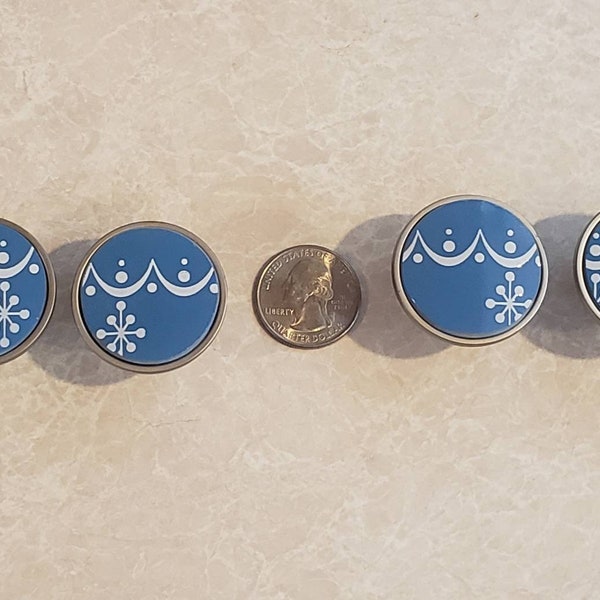 Lovely Upcycled Snowflake Garland Drawer Pulls