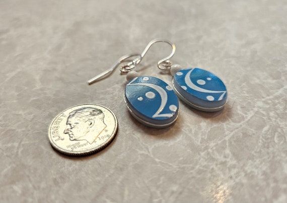 Repurposed  Snowflake Garland Pyrex Earrings - image 3