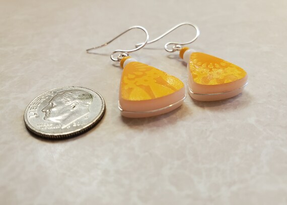 Upcycled Daisy Pyrex Earrings - image 3