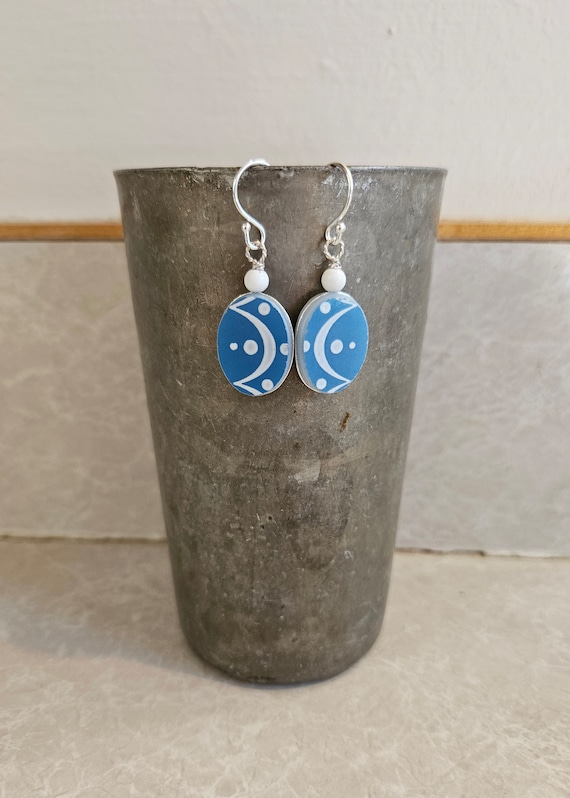 Repurposed  Snowflake Garland Pyrex Earrings - image 1