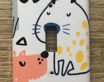 Placa de interruptor de tela con diseño de cachorro: decoración única para habitación infantil