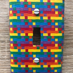 Plaque d'interrupteur à bascule unique en tissage de papier arc-en-ciel, cadeau de pendaison de crémaillère, décoration murale, lumineux, bas de Noël, design d'intérieur, unique en son genre, cadeau