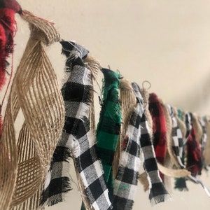 Farmhouse Christmas Garland: Rustic Burlap Buffalo Plaid Decor (70&quot; Long)