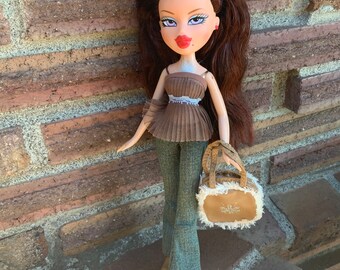 Vintage Bratz Roxxi doll in jeans